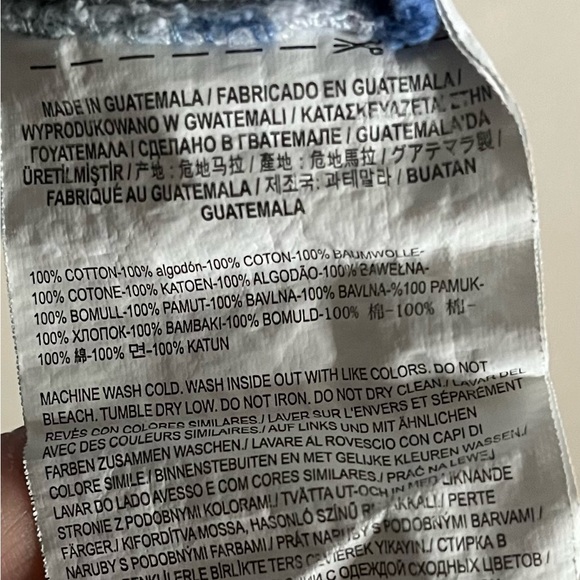 EUC Vans Custom Fit T shirt Size Medium - Picture 7 of 7